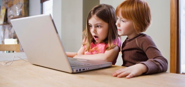 niños y computadoras